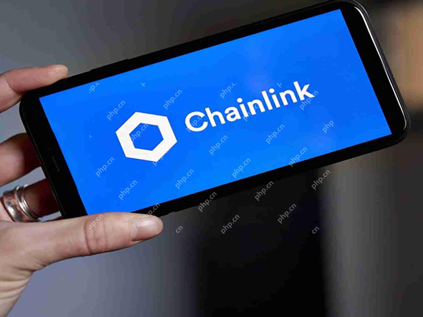 ChainLink正在推出一项新的社区奖励计划,以激励参与其生态系统,从分散数据平台空间和时间(SXT)的令牌分布开始。